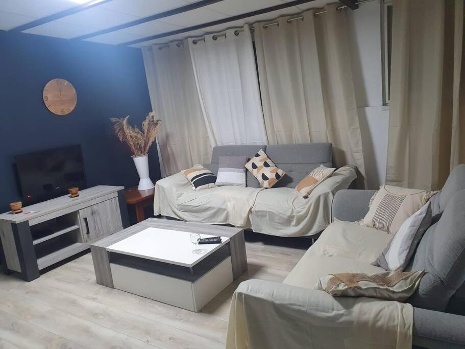 Sweet Metykaz Apartment เลอ ตอมปง ภายนอก รูปภาพ